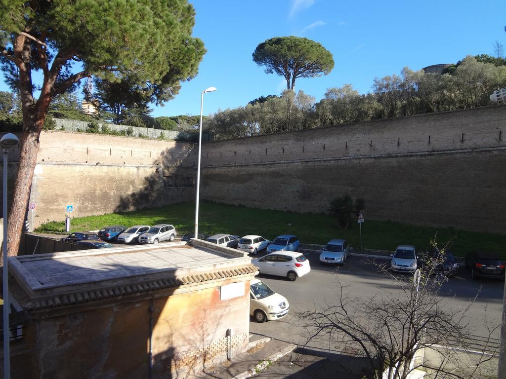 Vatican Suites Happy Holidays Řím Pokoj fotografie